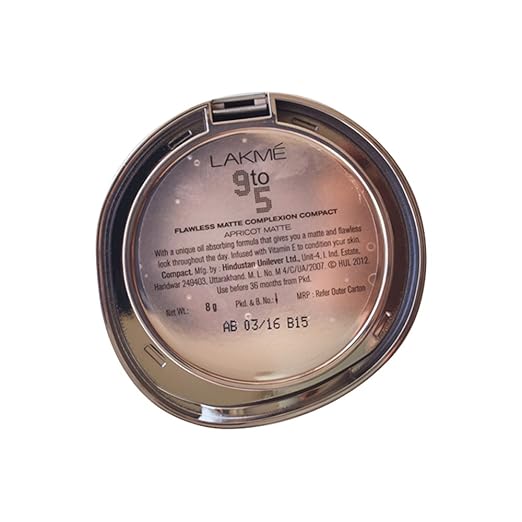 Lakme 9To5 Power Play Matte Compact Apricot